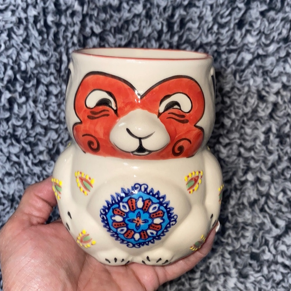 Yokohama Studio Handpainted mug animal